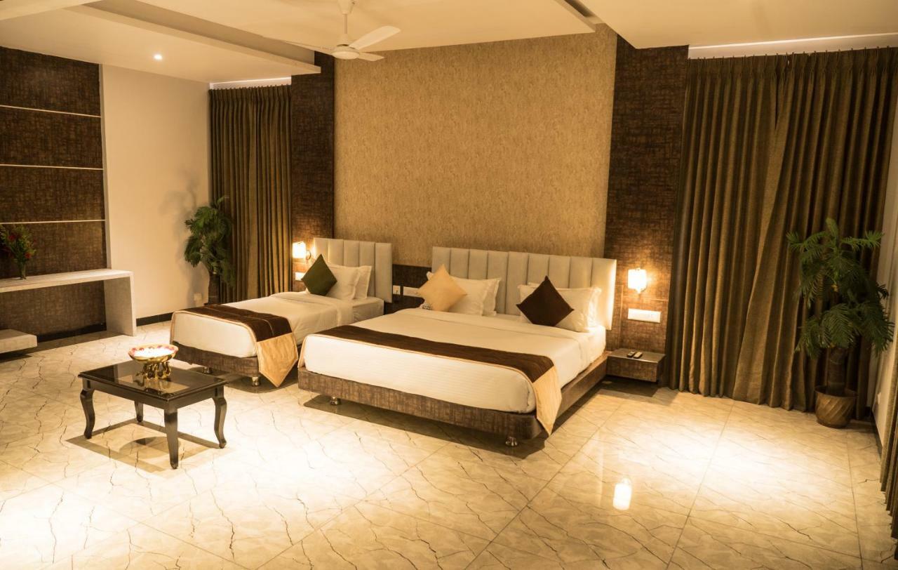 Hotel Mary Land Velankanni Nagappattinam Экстерьер фото